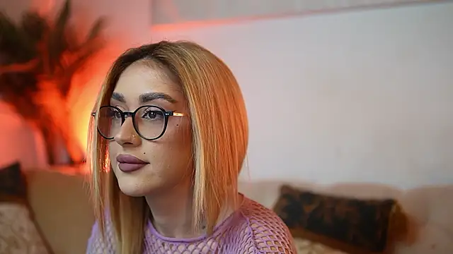 AileenKiss online show from February 13, 9:16 pm