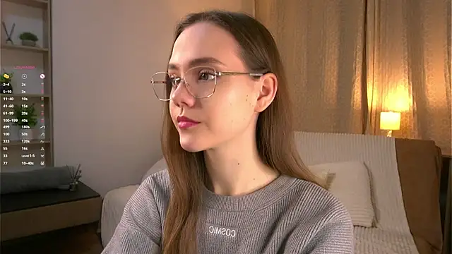 SweetSaraPie online show from April 26, 6:38 pm