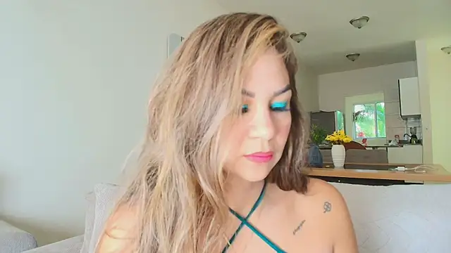 Shanell Rousex online show from July 14, 4:11 pm