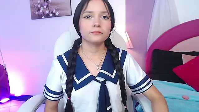 Suzy1  online show from April 22, 7:33 pm