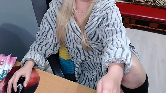 Ledi Catherin online show from April 25, 2:25 am