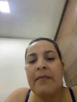 Snapshot of Anyhot_latina chatting on October 15, 1:30 am Anyhot latina online show from October 15, 1:30 am