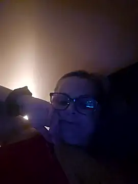 NieMaJazdyBezGwiazdy7883 online show from January 14, 10:37 pm