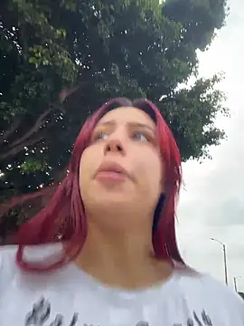 iisabella09 online show from April 1, 10:18 pm