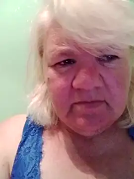 LusiyaGold5 online show from July 2, 9:32 pm