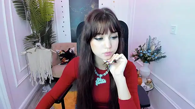 TiffanyYounge online show from October 26, 4:19 am