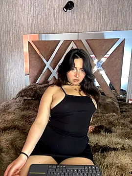 NicolBeltran Pink online show from October 14, 8:22 pm