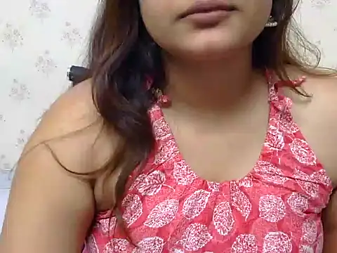 Snapshot of cute_zaraa chatting on October 17, 7:11 am cute zaraa online show from October 17, 7:11 am