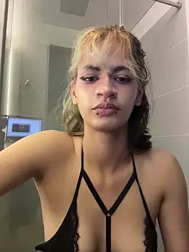 sukulaurens online show from November 13, 5:06 am