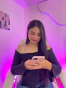 Snapshot of Iam_Valentinaaa chatting on October 6, 5:40 pm Iam Valentinaaa online show from October 6, 5:40 pm
