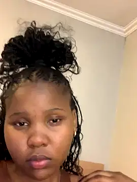 Snapshot of Scarlettxx21 chatting on October 19, 11:34 am Scarlettxx21 online show from October 19, 11:34 am