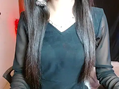 Roiseeee online show from April 18, 7:00 am