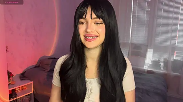  Cats eyes  online show from October 23, 1:28 pm