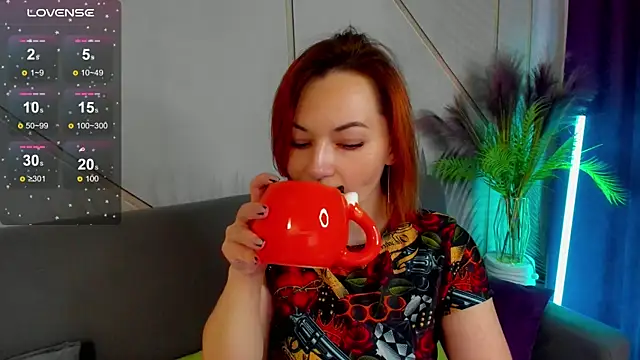 Snapshot of Serena_Foxxx chatting on October 14, 7:33 am Serena Foxxx online show from October 14, 7:33 am