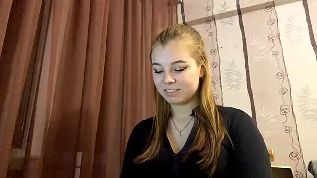 Snapshot of CathieColebrook chatting on October 18, 4:32 pm CathieColebrook online show from October 18, 4:32 pm
