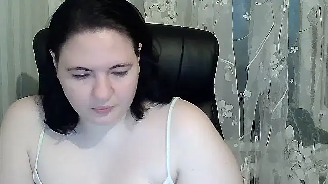 Snapshot of XLisaBlueXs_ chatting on October 9, 3:38 pm XLisaBlueXs online show from October 9, 3:38 pm