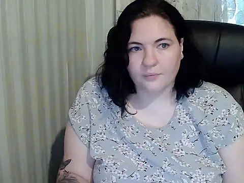 Snapshot of XLisaBlueXs_ chatting on October 6, 2:56 pm XLisaBlueXs online show from October 6, 2:56 pm