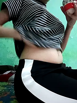 Hornyme18 online show from December 14, 4:29 am