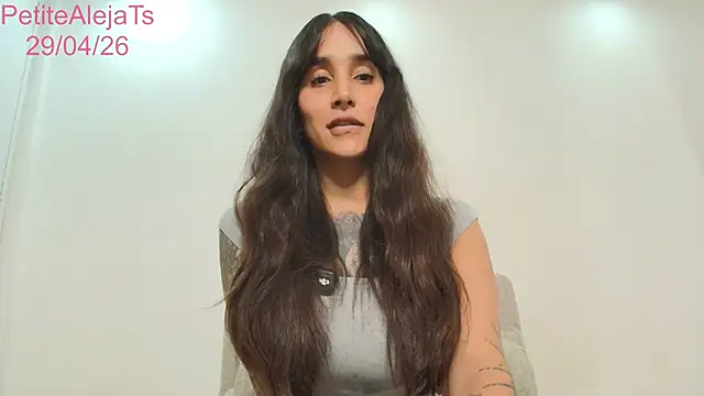 PetiteAlejaTs online show from April 29, 10:48 pm
