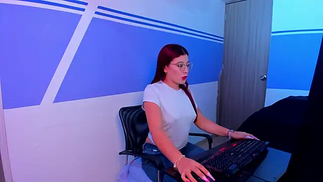 allison mc online show from April 25, 4:37 am