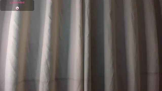 allisonpariss online show from April 7, 11:12 am