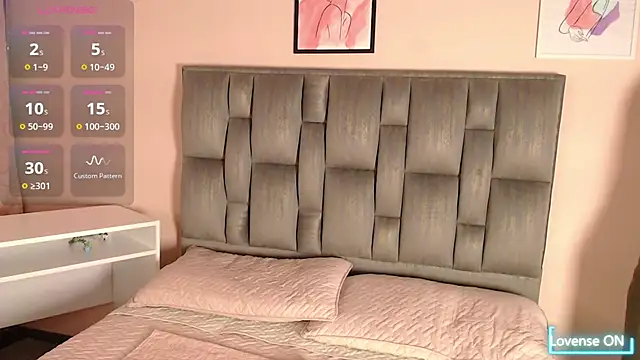 Snapshot of _Ailyn02_ chatting on October 9, 9:41 pm Ailyn02 online show from October 9, 9:41 pm