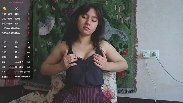 MiaLovelyOne online show from June 13, 9:51 am