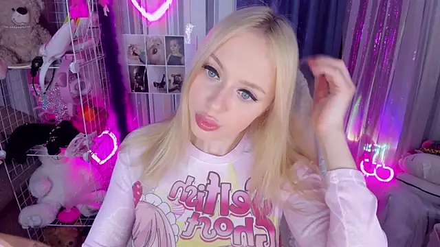 CeaneLino online show from March 27, 2:07 pm