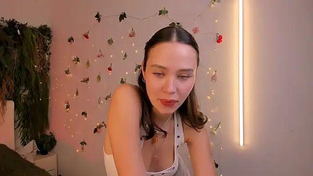 Black Jenny online show from July 28, 2:13 pm