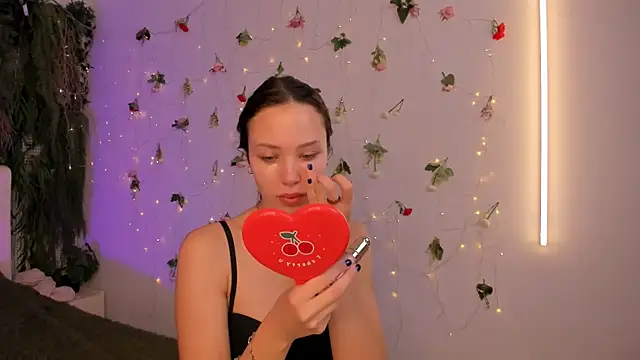 Black Jenny online show from August 1, 8:49 am