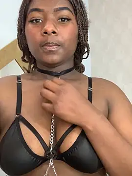 Snapshot of KarinaFlowers_ chatting on October 14, 12:30 pm KarinaFlowers online show from October 14, 12:30 pm
