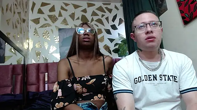 Snapshot of ashanti-and-alejo chatting on October 18, 12:41 pm ashanti-and-alejo online show from October 18, 12:41 pm
