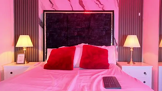 VictoriaCarter  online show from November 6, 4:35 pm