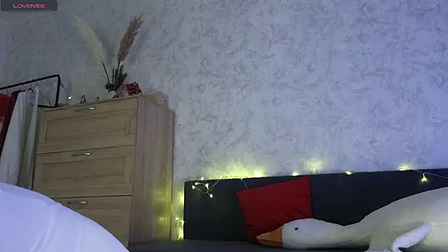 saya li1 online show from January 16, 9:05 am