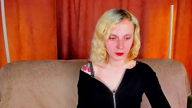 LikiLips online show from April 28, 2:27 am