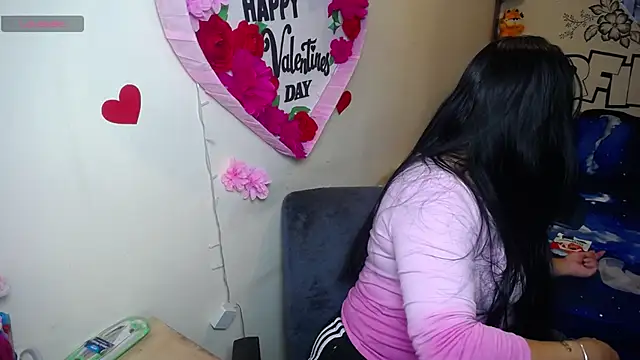 Miss  kendra  online show from April 24, 12:30 pm