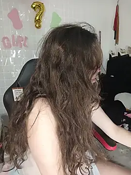 Lucy colee online show from April 22, 4:37 pm