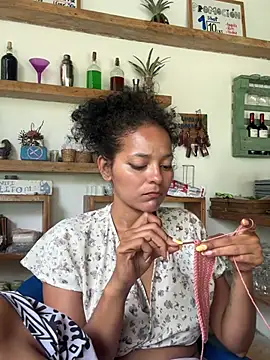 mariacamilagg online show from March 30, 5:45 pm