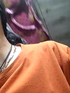 gio-thu online show from April 22, 1:08 pm