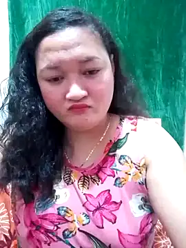 Snapshot of sweetannie13 chatting on October 11, 5:59 pm sweetannie13 online show from October 11, 5:59 pm