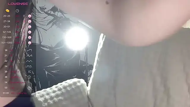 QiQi-779 online show from November 9, 11:39 am