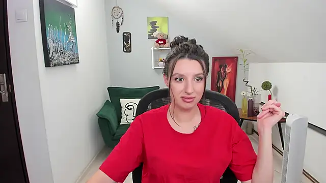 Snapshot of BettyJamess chatting on October 15, 5:37 pm BettyJamess online show from October 15, 5:37 pm