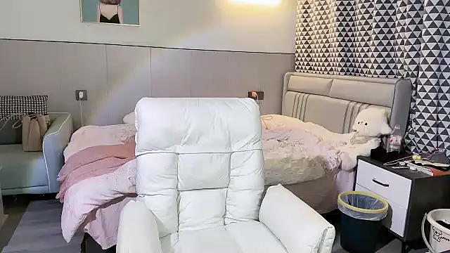 xiaoguaiss online show from April 7, 4:09 pm