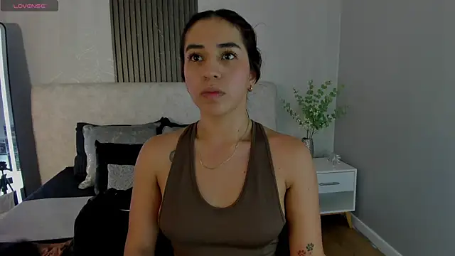 Vittoria Conti  online show from June 11, 5:32 pm