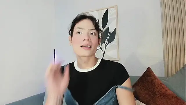 KassMonroe online show from April 22, 8:17 pm