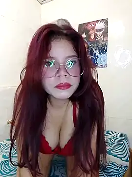 Snapshot of Redheadqueen chatting on October 19, 3:19 am Redheadqueen online show from October 19, 3:19 am