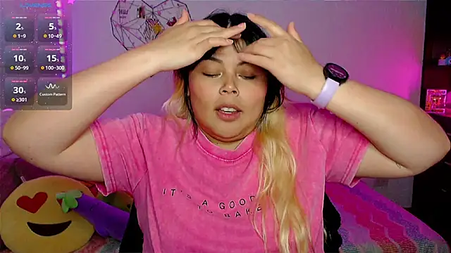 EllieMoonX online show from April 21, 2:51 am