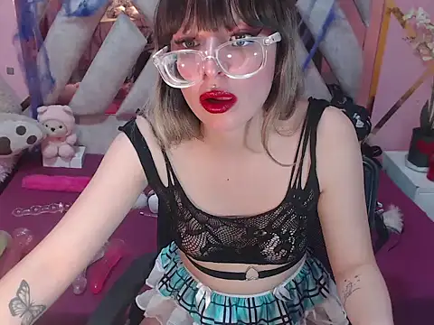 Snapshot of Burbujalxxx chatting on October 12, 2:52 pm Burbujalxxx online show from October 12, 2:52 pm