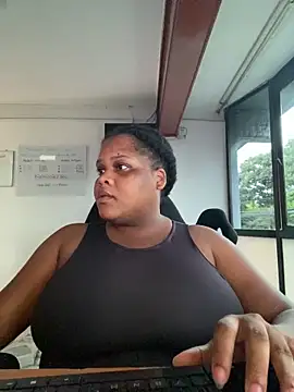 gabrielabrunette69 online show from February 8, 9:18 pm