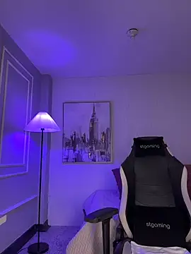 HoneyMollyX online show from April 26, 12:58 pm